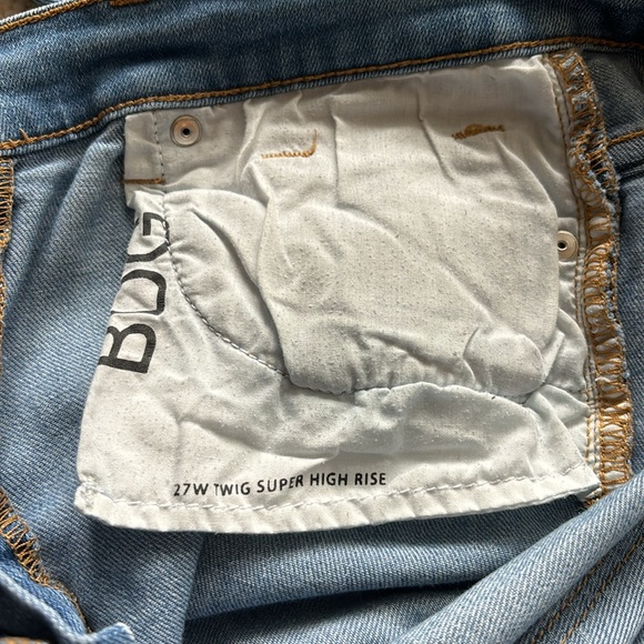 BDG Twig Super High Rise Jeans 27W Light Blue - Picture 10 of 10